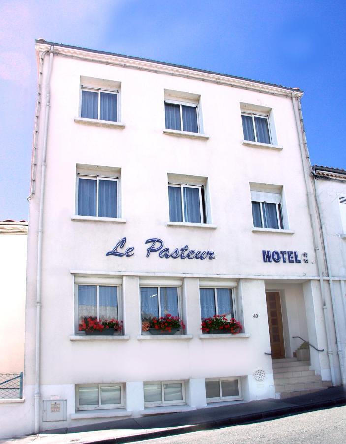 Hotel Le Pasteur Royan Exterior photo